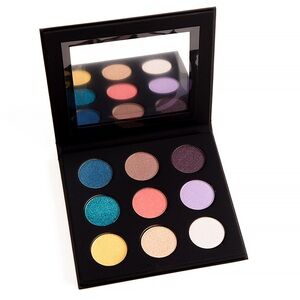 Makeup Forever Artist Palette - Volume 3 - Florals - Vibrant 9 Pan Eyeshadow